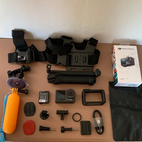 DJI Osmo Action 3 Standard Combo + utstyr