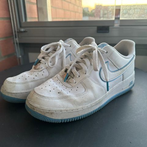 Nike Air Force 1 (Str 43)