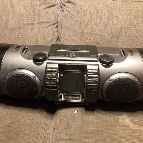 Boomblaster JVC RV-NB70B