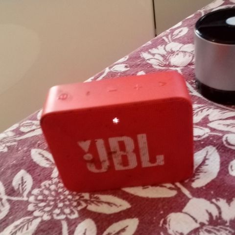 Jbl orange å abv mobil høytalere