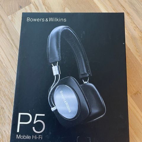 Bowers & Wilkins P5