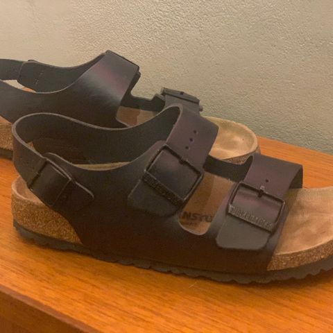 Birkenstock sandaler selges billig