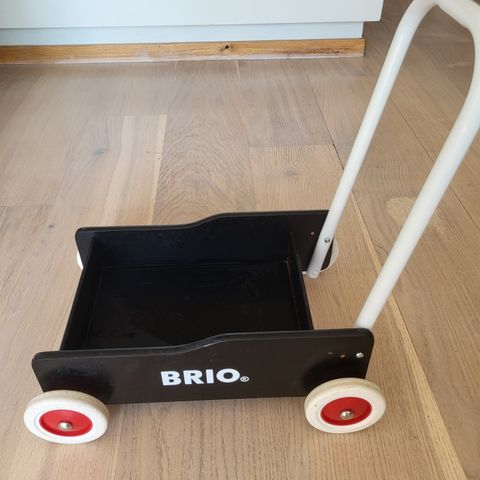 BRIO gåvogn til salgs