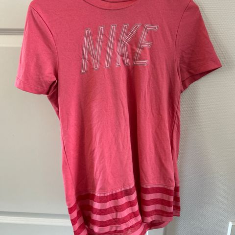 Nike topp