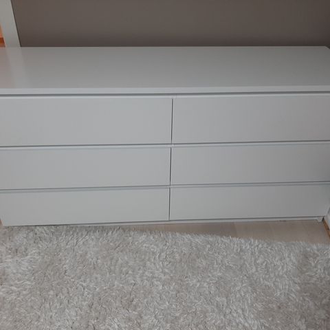 Malm kommode