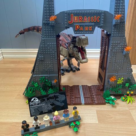 Lego Jurassic Park: T. Rex Rampage