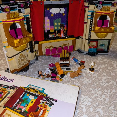 Lego Friends teater