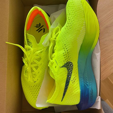 Nike ZoomX vaporfly 3 Next str 38,5