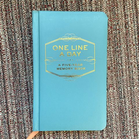 One Line A Day: A Five-Year Memory Book