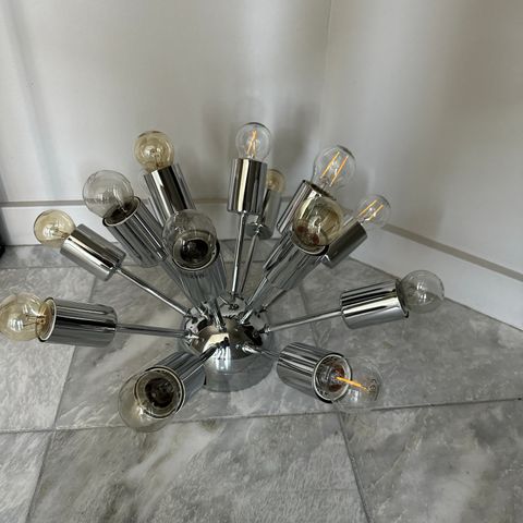 Art deco-stil taklampe