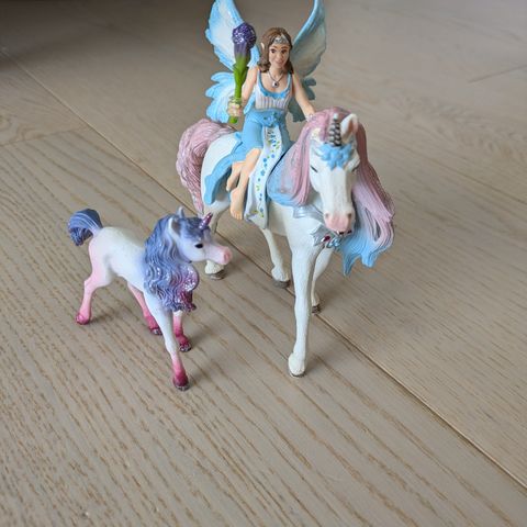 Schleich unicorn