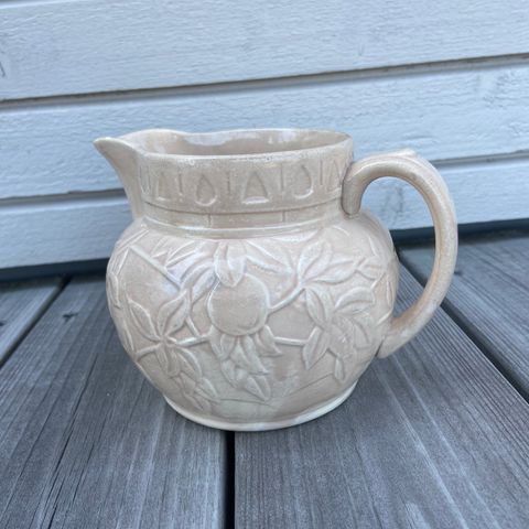 Antikk Staffordshire Melkemugge