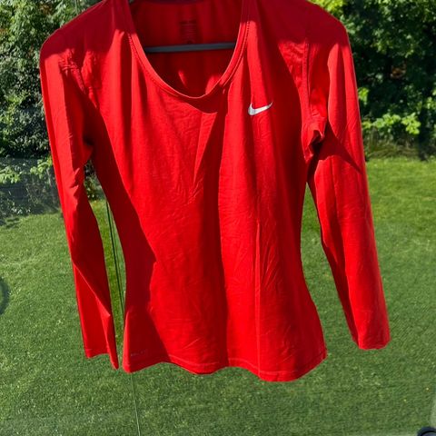 Nike langerme treningstopp (medium)