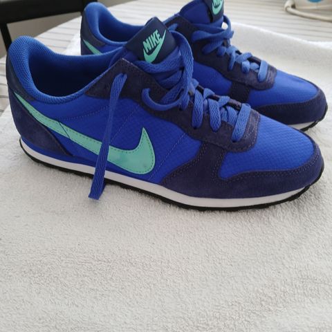 Helt nye Nike sneakers.Damesko.Str.40.5.