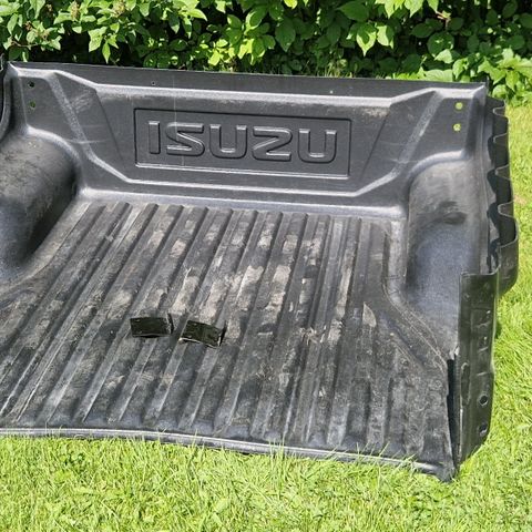 Bedliner i plast til Isuzu D-max -21 til 24 modell