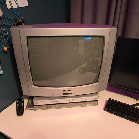 Akai CRT