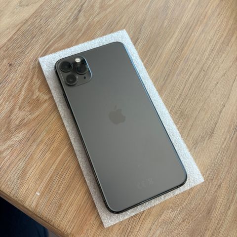 iPhone 11 pro max 64gb