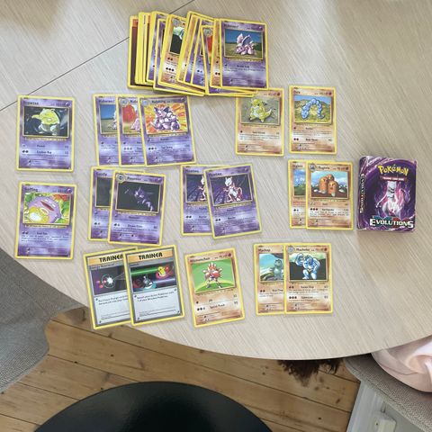 Pokemon kort fra XY Evolutions Mewtwo theme deck