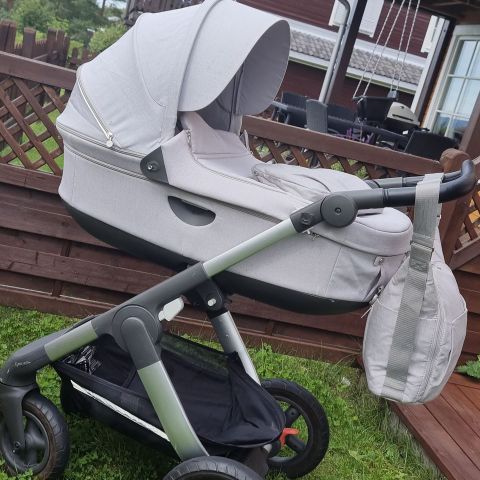 Stokke Trailz bagvogn og sittedel