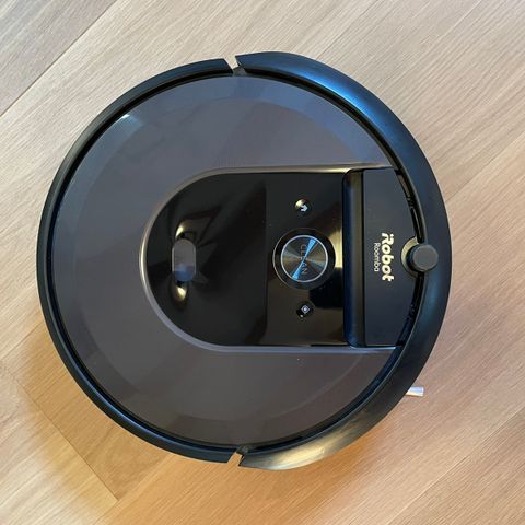 iRobot Roomba i7