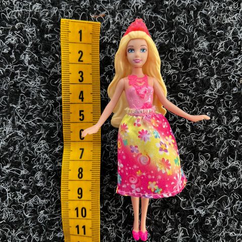 Mattel mini barbie