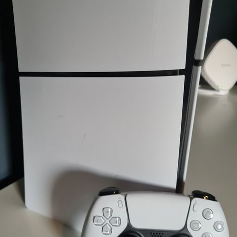 PlayStation 5 slim, disc Edition.