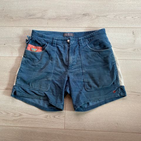 Amundsen sport 7 inch shorts