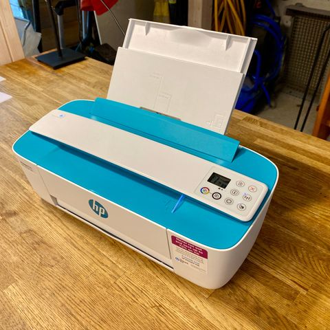 Lite brukt HP DeskJet 3700 series (fremstår som nesten ny)