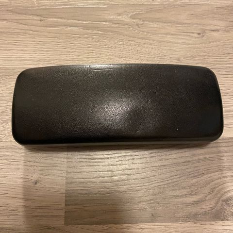 Solbrille Etui