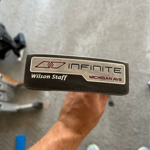 wilson infinite michigan ave putter