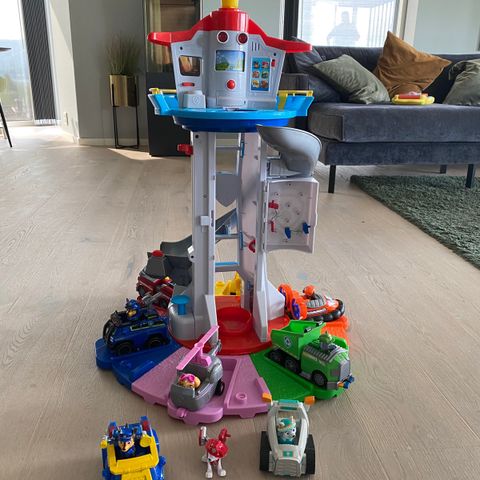 Paw patrol tårn inkl alle biler