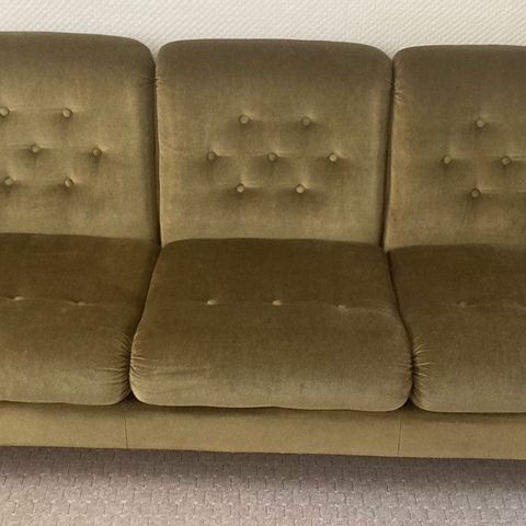 Grønn velur sofa