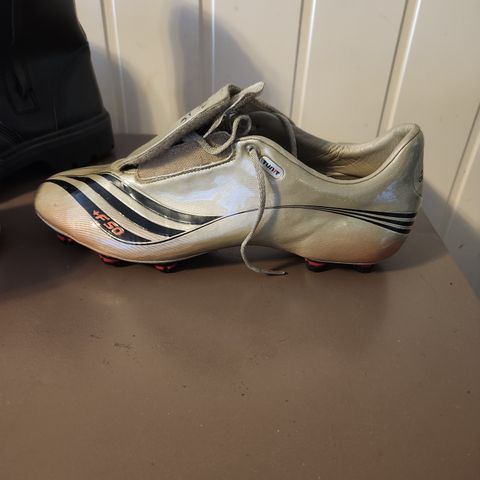 Retro Adidas F50 Tunit