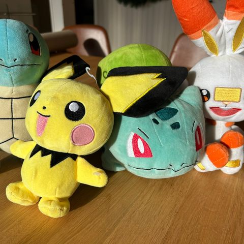 Pokemon - Pikachu, Squirtle, Scorbunny