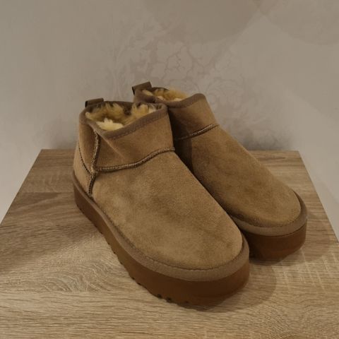 Ubrukte " uggs" str 38