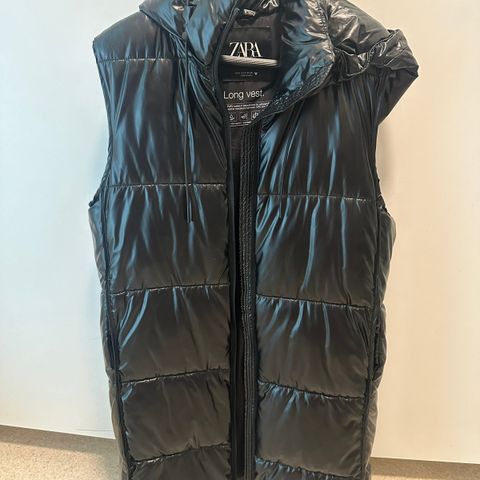 Zara Long vest selges billig