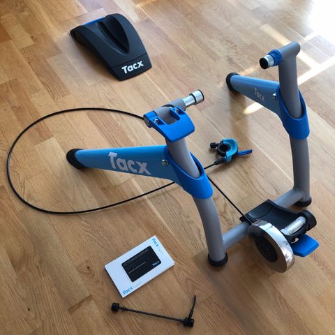 TacX T2400 Satori Smart sykkel rulle