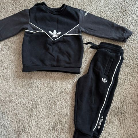 Adidas joggedress