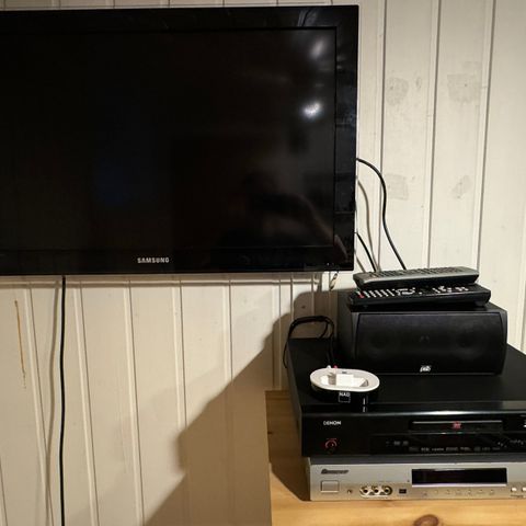 Tv med DVD, receiver og surroundanlegg (med sub) selges pga flytting