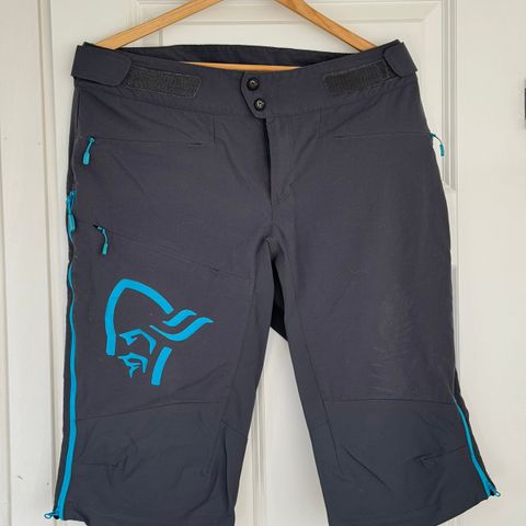 Norrøna Fjørå Flex Shorts Ws – Medium – Grå – 500 kr