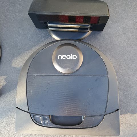 Neato D4 - robotstøvsuger med 3 ekstra filter, selges HB