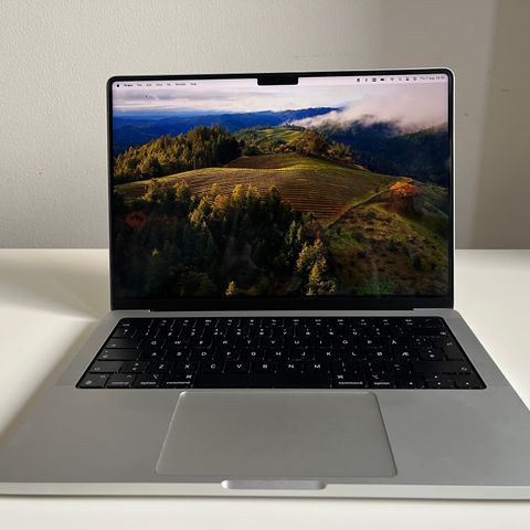 MacBook Pro 14" M1 512GB SSD - Stellargrå