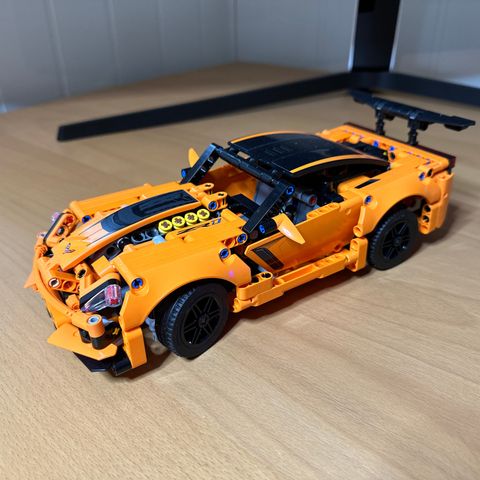 Lego Technic 42093 - Chevrolet Corvette ZR1