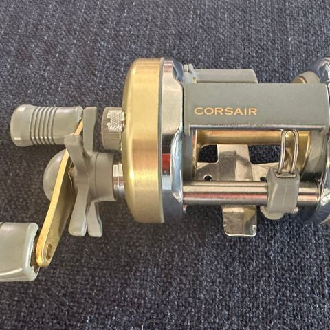 Shimano Corsair 400A Fiskesnelle