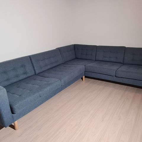 Renset // Gratis Frakt // Blå "Landskrona" Hjørnesofa // 241x281cm // Vendbar