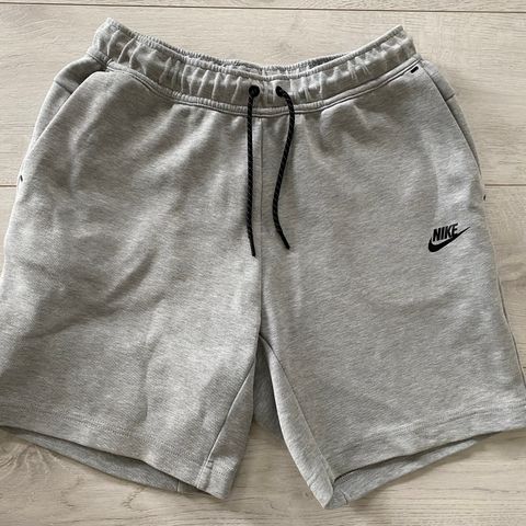 Nike Tech Fleece Shorts, str. M