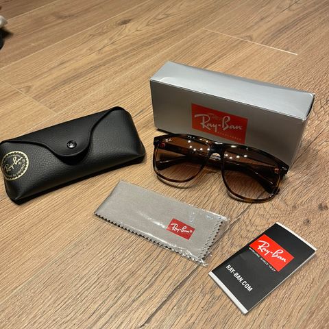 Ray ban Boyfriend HELT NY!!