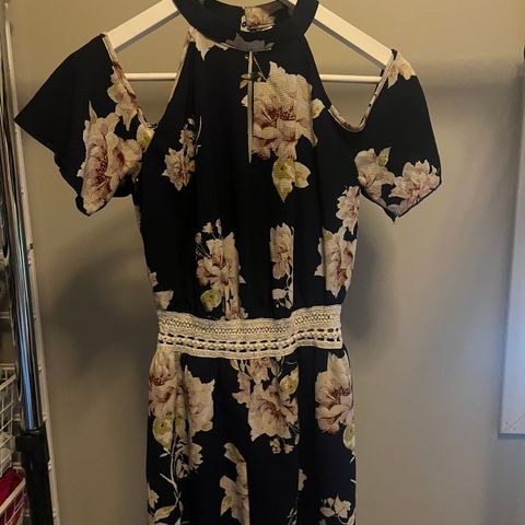 Blomstrete jumpsuit