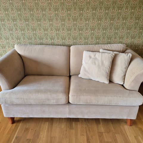 Brunstad sofa