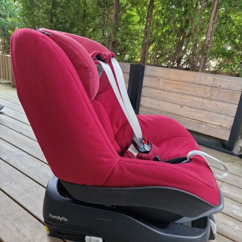 Maxi-Cosi Pearl Bilstol med FamilyFix Base (9-18kg)